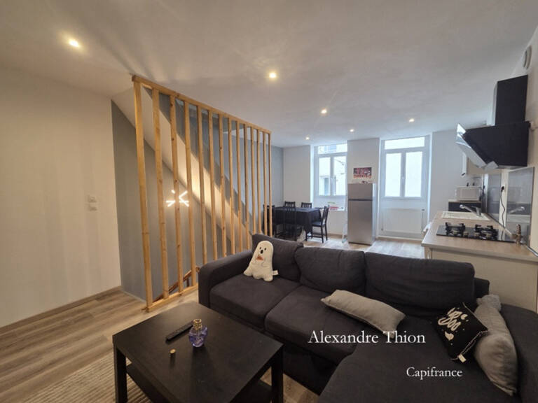 Maison de village à vendre 4 pièces JUJURIEUX (01) — photo 1