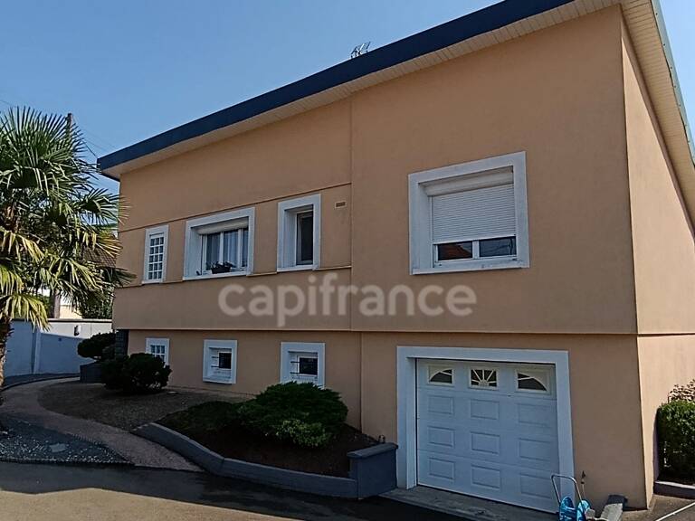 Virginie MASSON vous propose Maison individuelle 6 pièces – 4 chambres + bureau – sous-sol aménagé – terrain clos de 850 m² — photo 1