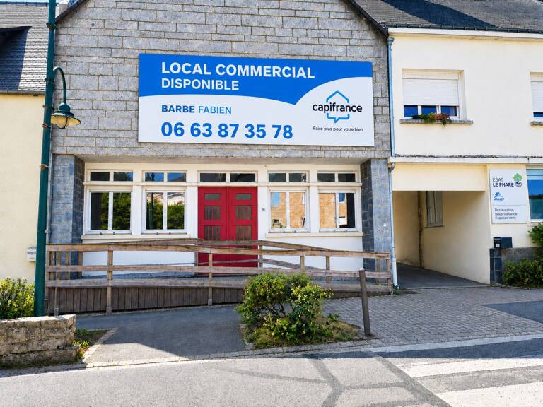 Local/bureau avec garage et grenier à vendre VAL D'OUST (56) — photo 1