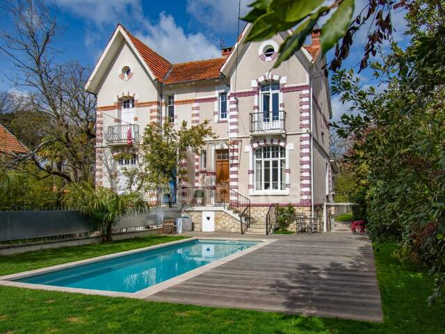 ROYAN - VILLA ANNÉE 30 A DEUX PAS DE PONTAILLAC — photo du bien