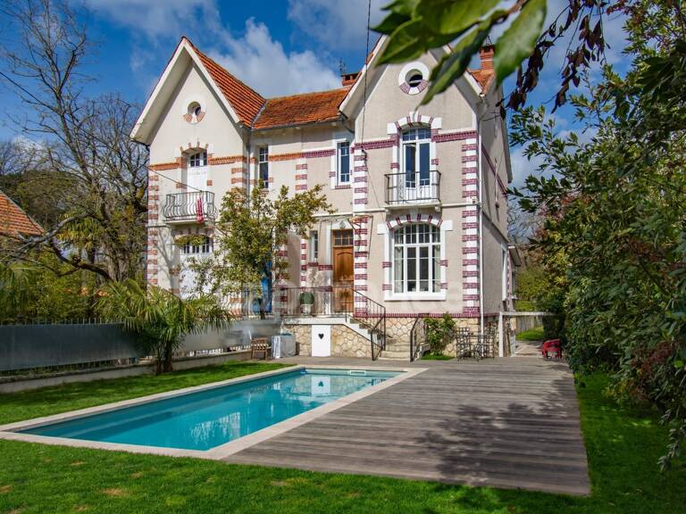 ROYAN - VILLA ANNÉE 30 A DEUX PAS DE PONTAILLAC — photo 1