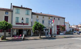 Commerce 6 Pièces 131 m² à vendre à Buzet-sur-Baïse (47160)