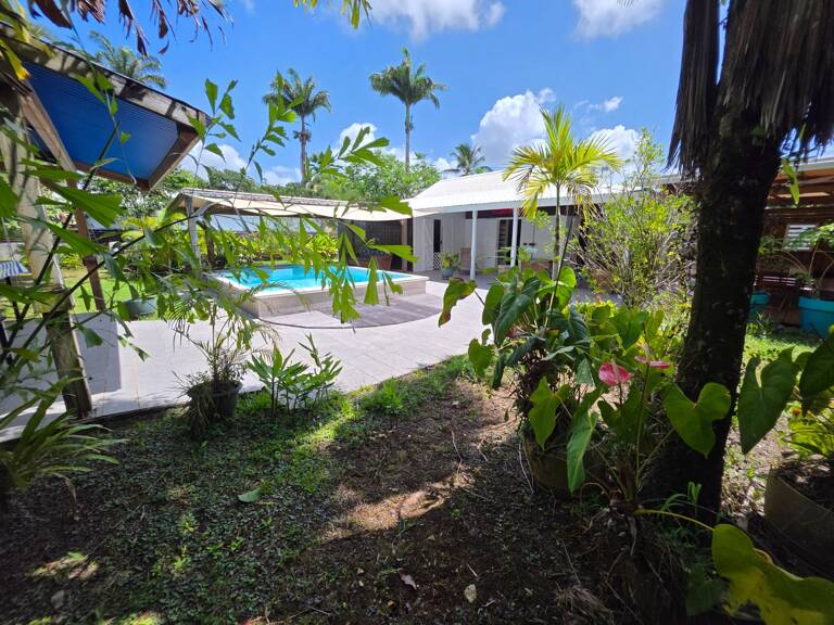 Villa Zen avec piscine Secteur privilégié à PETIT BOURG — photo 1