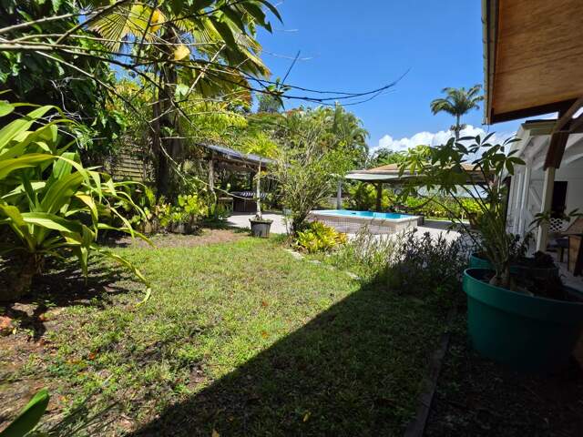 Villa Zen avec piscine Secteur privilégié à PETIT BOURG — photo du bien