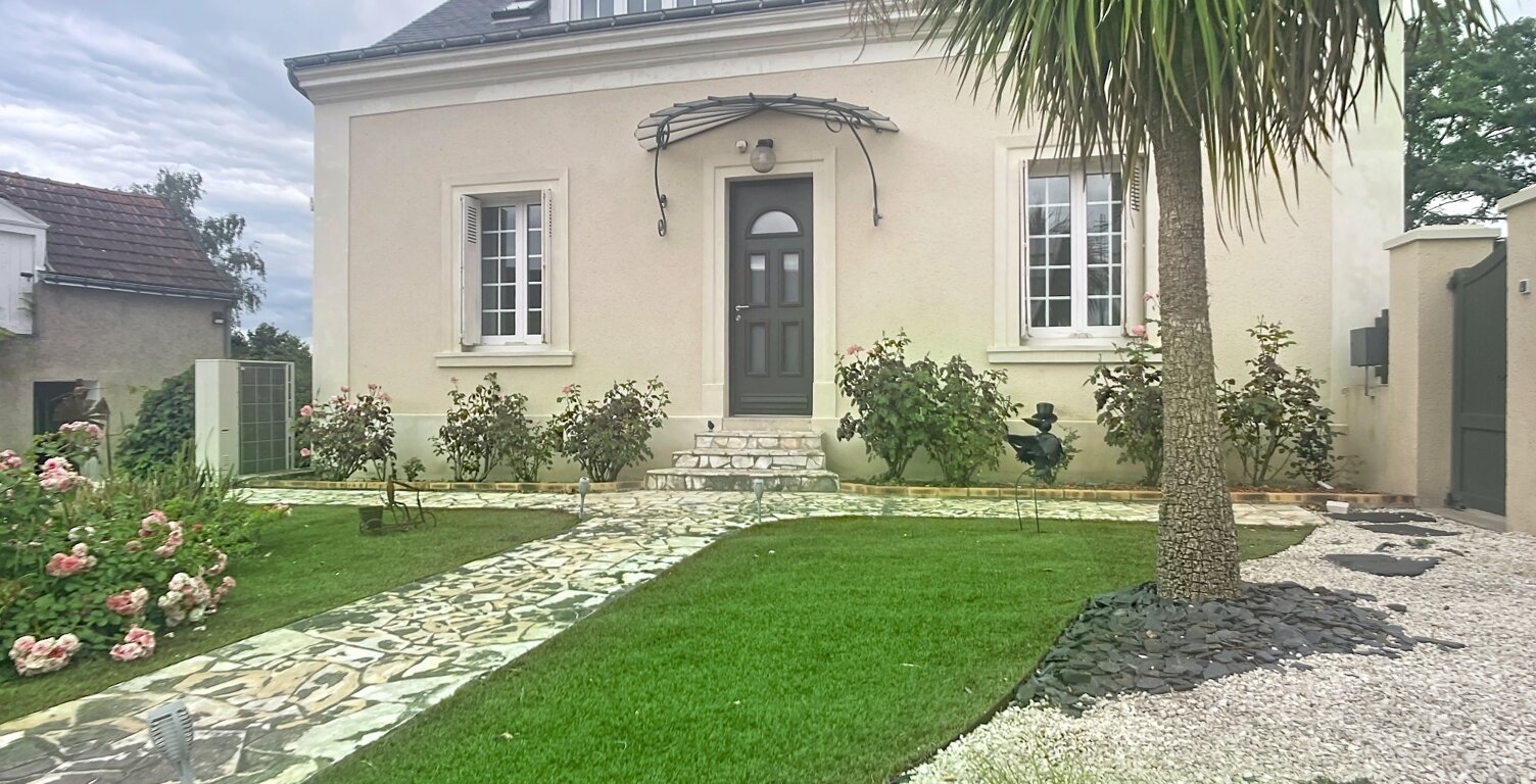 SAINT-ROCH – LE CHARME DES BELLES PIERRES DANS UN ÉCRIN DE VERDURE, maison de plus de 190 m2 habitables, 5 chambres — photo 1