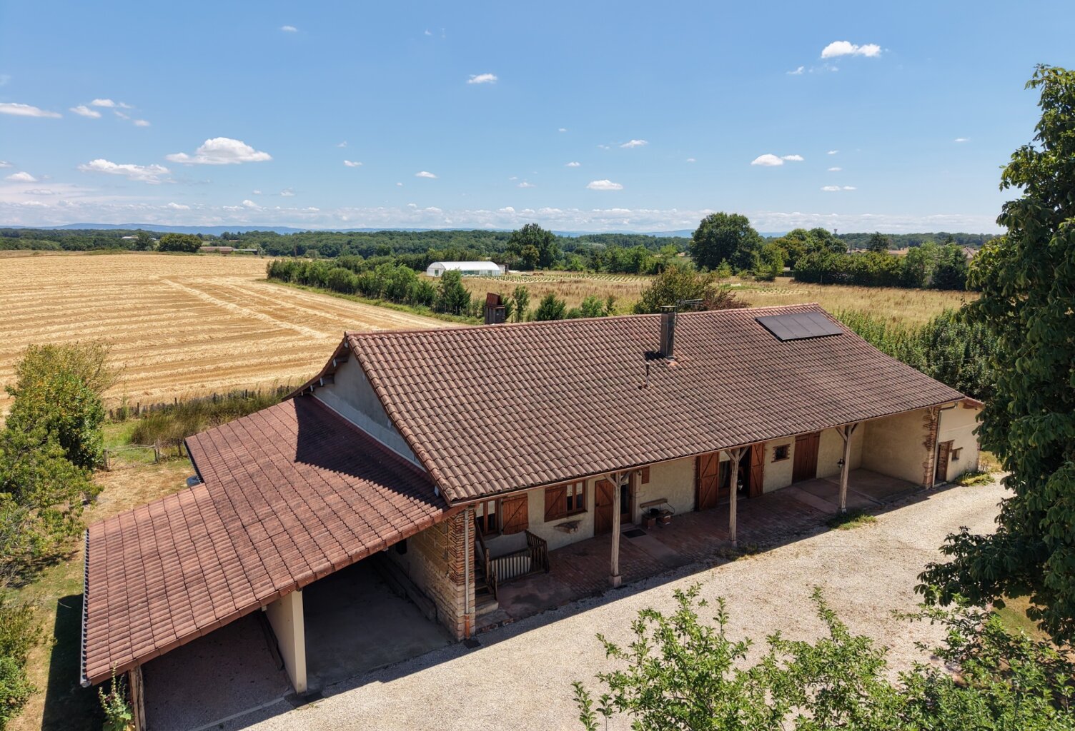 Maison à vendre 5 pièces proche de MANTENAY MONTLIN (01) — photo 1