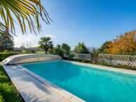 BREUILLET – VILLA AVEC PISCINE ET VUE PANORAMIQUE SUR LA CAMPAGNE — photo 2