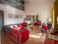 BREUILLET – VILLA AVEC PISCINE ET VUE PANORAMIQUE SUR LA CAMPAGNE — photo 3