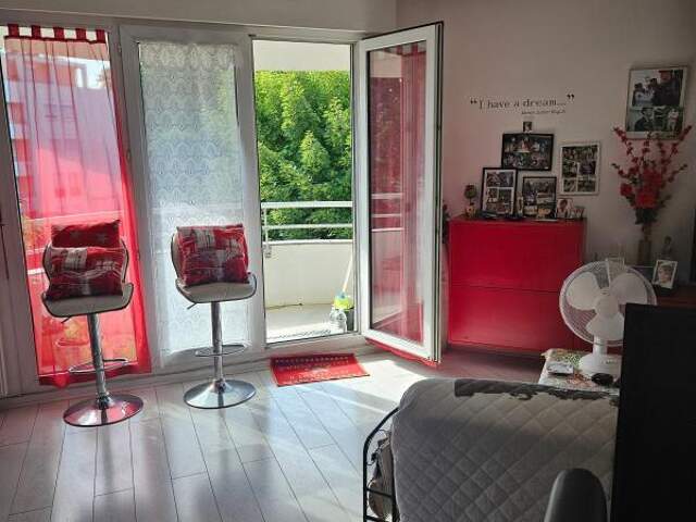 Appartement À Vendre — photo du bien