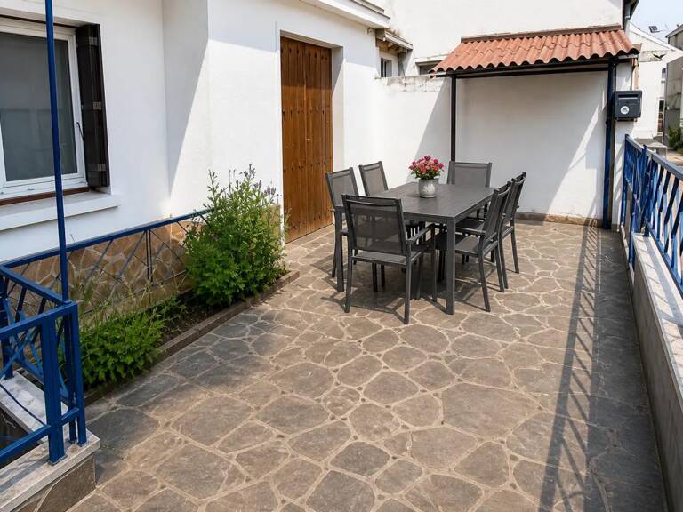 Maison entièrement rénovée de 3 chambres de 70 m2, terrasse cave à LE MANS - Quartier Le Pré — photo 1