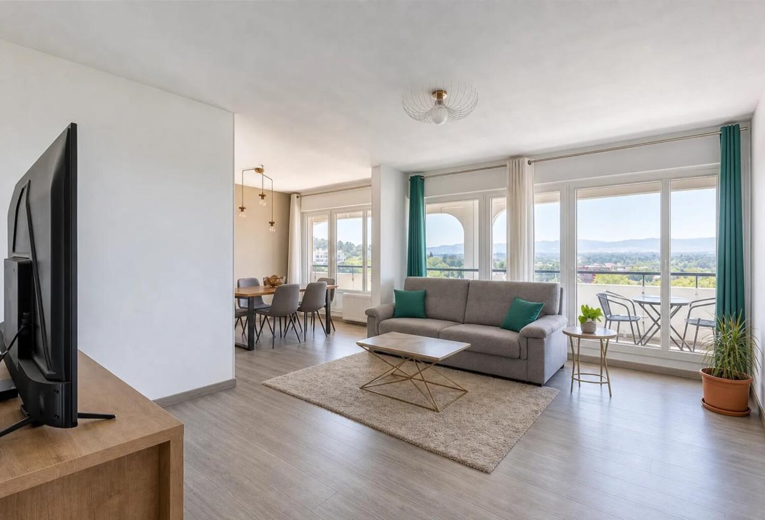 Appartement familial 6 pièces de 116 m² avec vue dégagée – Lyon — photo 1