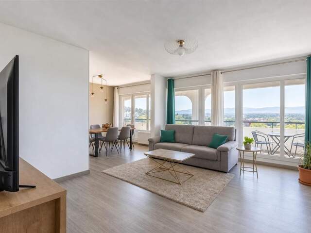 Appartement familial 6 pièces de 116 m² avec vue dégagée – Lyon — photo du bien