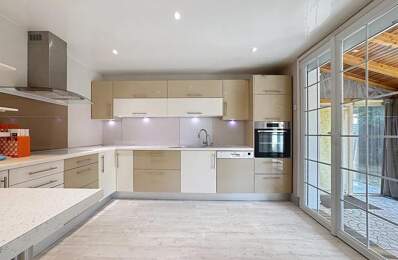 Maison de 8 pièces de 187 m² à Serris Bourg — photo du bien
