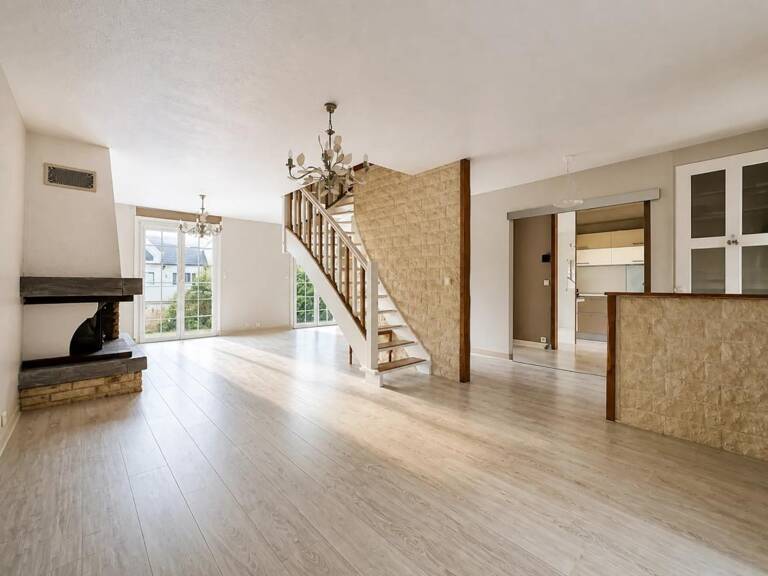 Maison de 8 pièces de 187 m² à Serris Bourg — photo 1