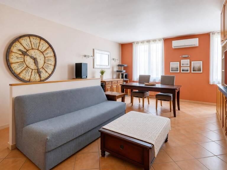 Maison de 5/6 pièces de 85 m² à Villeurbanne avec Garage et Cour — photo 1