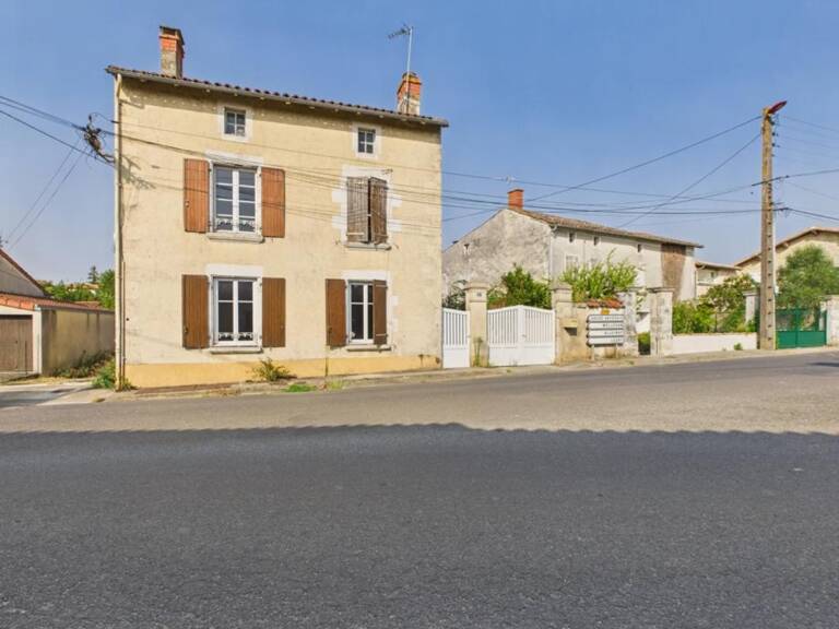 Maison de village à rénover — photo 1