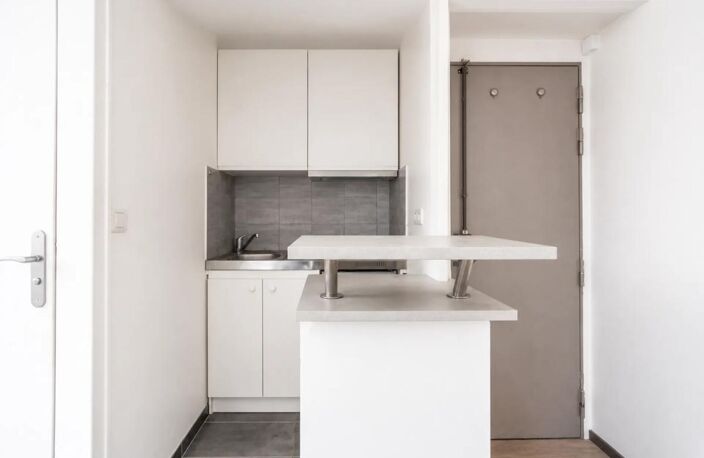 Grand studio de 25 m² à Paris — photo 4