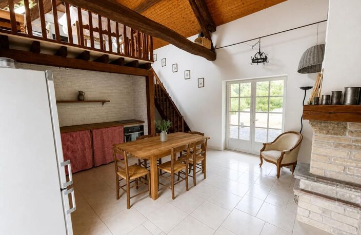 Maison de 5 pièces de 114 m² à Villeneuve-sur-Yonne — photo 3