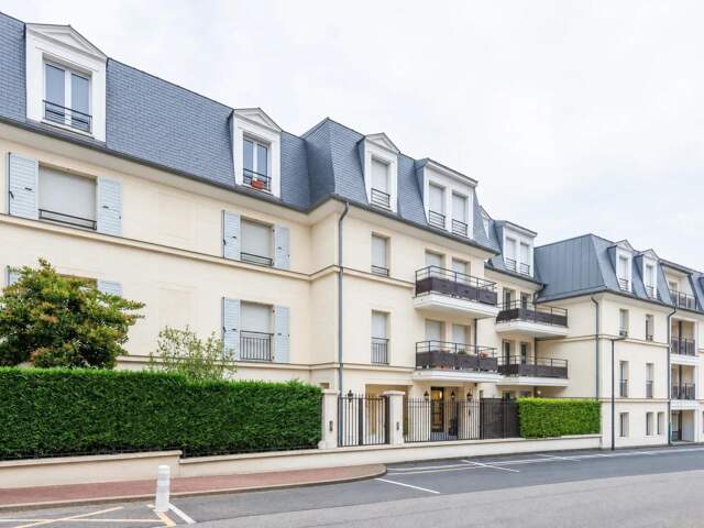 Appartement de 2 pièces de 45,2 m² à Saint-Cyr-l'École — photo du bien