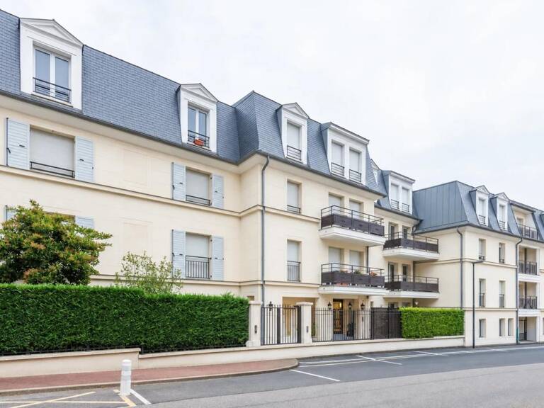 Appartement de 2 pièces de 45,2 m² à Saint-Cyr-l'École — photo 1