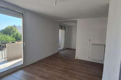Appartement 4 pièces 582 €