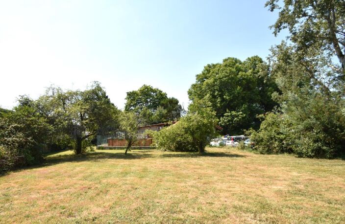 Bien Commercial et habitation À Vendre — photo 2