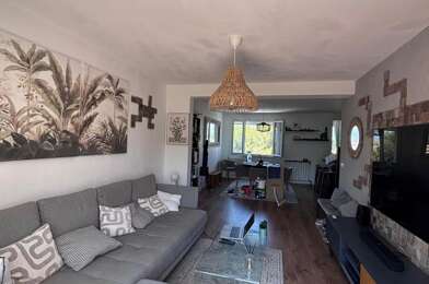 Appartement 3 pièces 1050 €