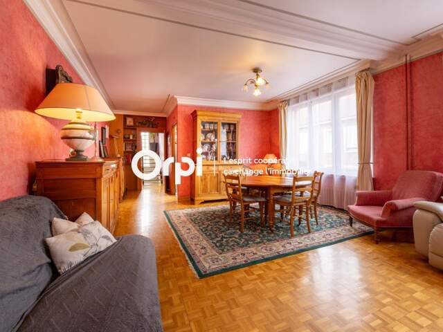Maison Bel-Étage de 103 m² à 2 pas de la Gare de Lens – Avec 3 garages ! — photo du bien
