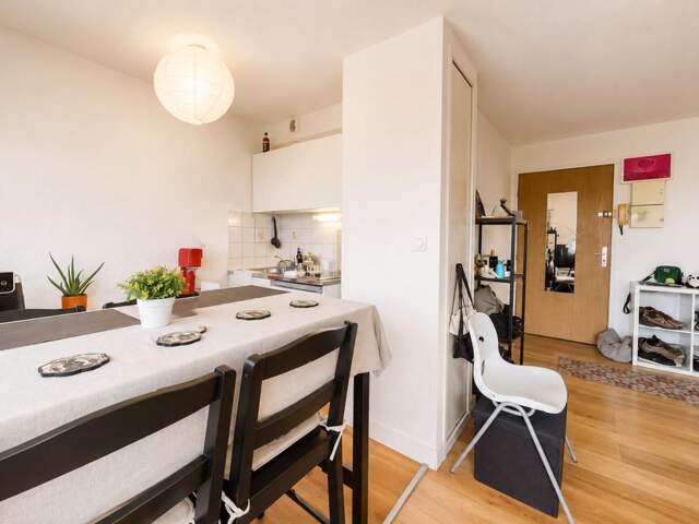 TOULOUSE 31400 Appartement T1 Bis duplex dernier étage avec parking sous-sol — photo du bien