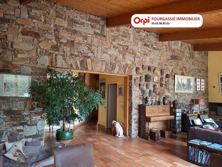 VILLA D'ARCHITECTE, CONTEMPORAINE 9 PIECES SUR TERRAIN ARBORE DE 5054 M² ENTIEREMENT CLOTURE — photo 1