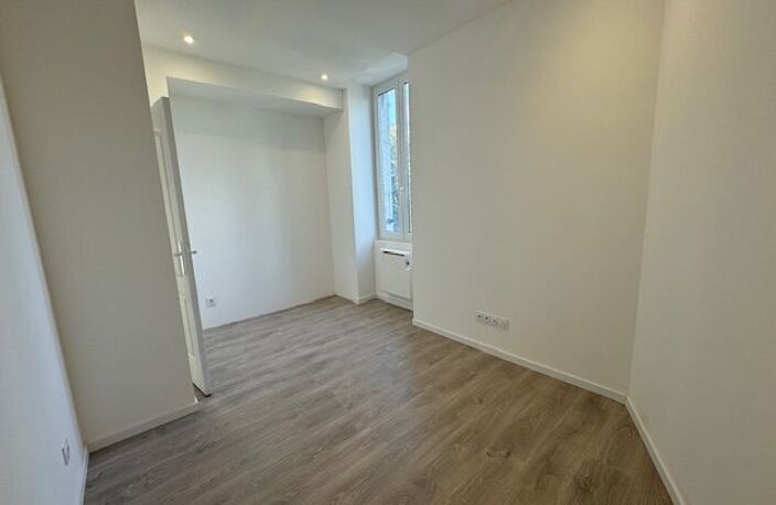 Appartement À Louer à Mazamet — photo 4