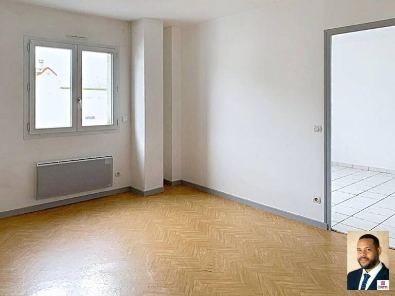 Immeuble Vitry Sur Seine 190 m2 UN ACTIF IMMOBILIER AUX MULTIPLES POSSIBILITÉS — photo 1