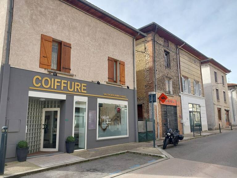 Maison Saint Etienne De Saint Geoirs 4 pièce(s) 129,69. m2 — photo 1