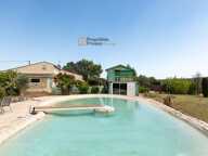 propriété de 7 pièces avec un chalet de 42 M2 avec piscine-lagon sur Tourrettes — photo 2