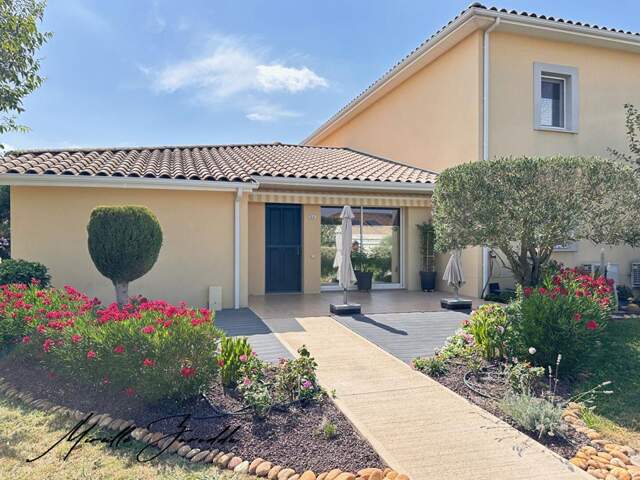 A VENDRE VILLA  Jonquieres Saint Vincent 3 chambres de 107m² avec terrasse et  parking — photo du bien