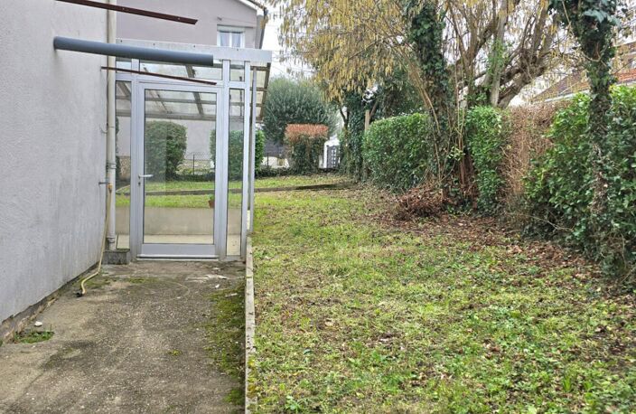 Maison de ville, de type 5, sous-sol, garage et jardin clos de 317 m² — photo 3