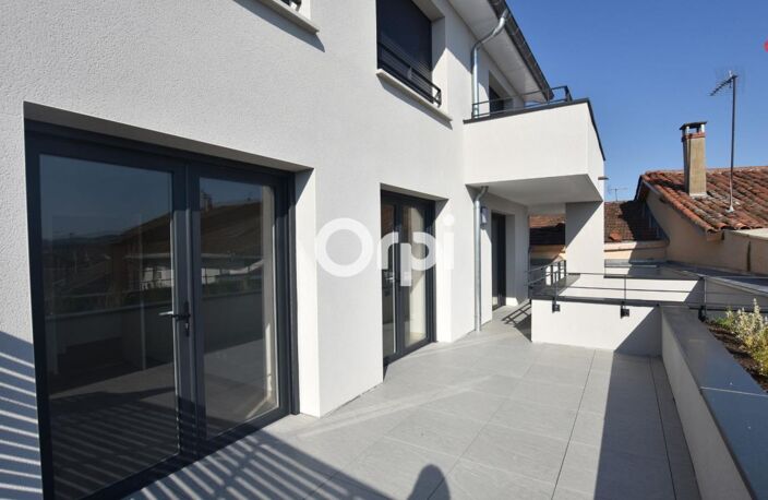 Appartement T3 avec grande terrasse et vue dégagée – Saint-Laurent-de-Chamousset — photo 2