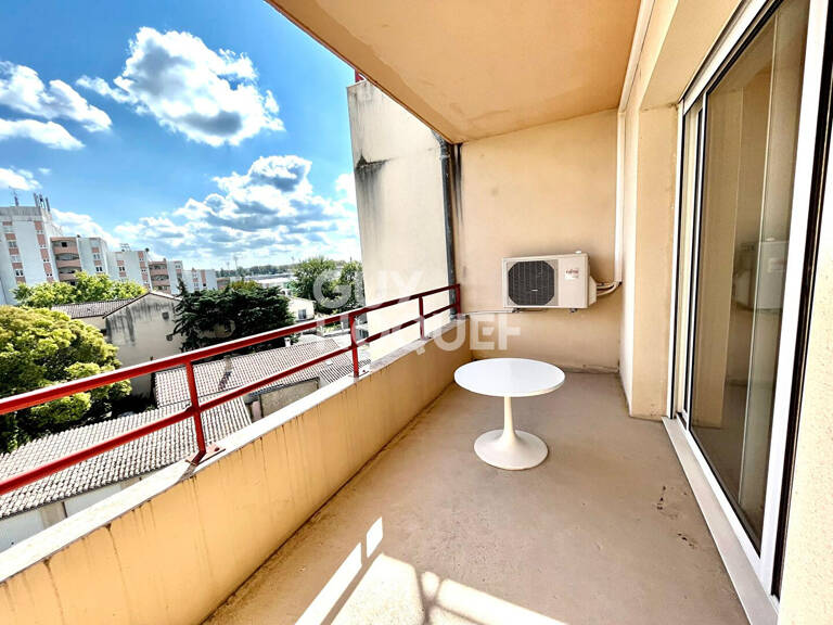 Appartement T2 climatisé avec terrasse et garage fermé — photo 1