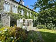 Grande maison de 351 m² avec local indépendant de 95  m². — photo 2
