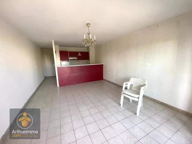 T3 VUE MER  LAVANDOU CENTRE — photo du bien