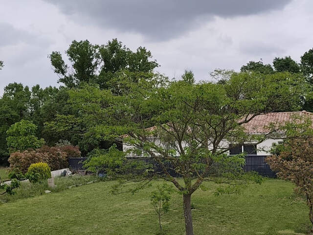 Terrain constructible 580m2 au calme — photo du bien