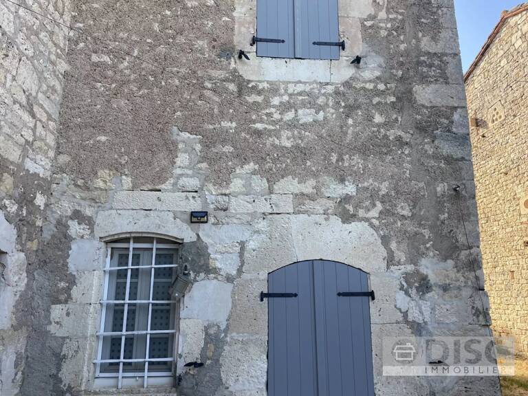 Maison de village pierres blanches — photo 1