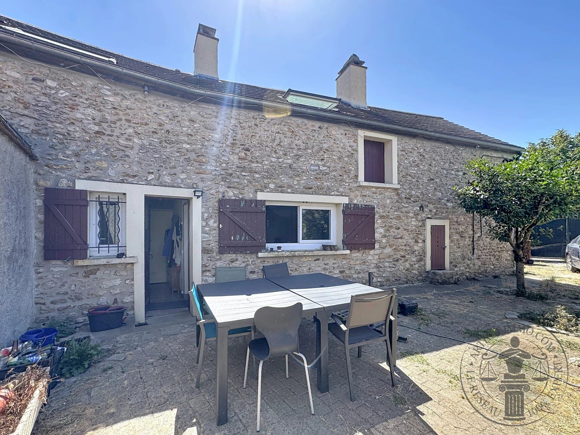 Maison 6 pièces 123 m² · à Dourdan · 123 m² · 250 000 €