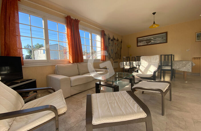 MAISON 6 PIECES 117 M2 A VENDRE QUARTIER 'SAINTE ANNE' — photo 3