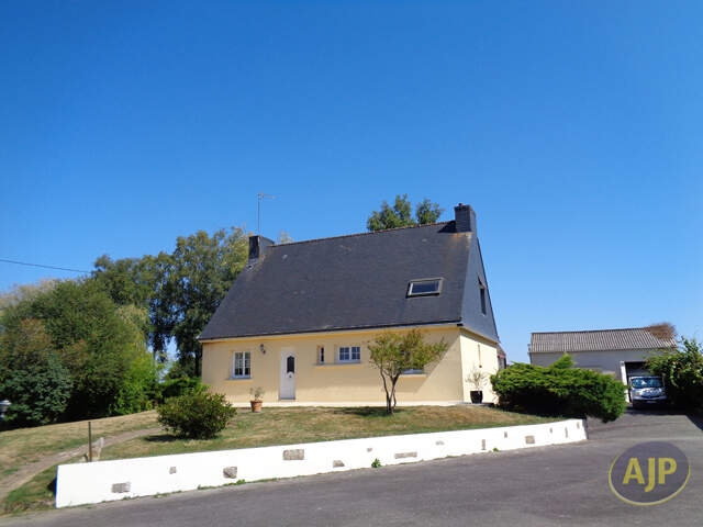 Maison Plumelin 8 pièce(s) 200 m2 — photo du bien