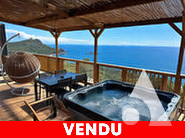 Maison Saint Raphael 3 pièce(s) 36 m2-JACUZZI /VUE MER PANORAMIQUE — photo du bien