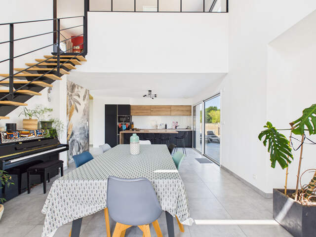 Maison CONTEMPORAINE de PLAIN PIED -156 m² - Terrain 1040 m² - LA ROCHE SUR YON — photo du bien