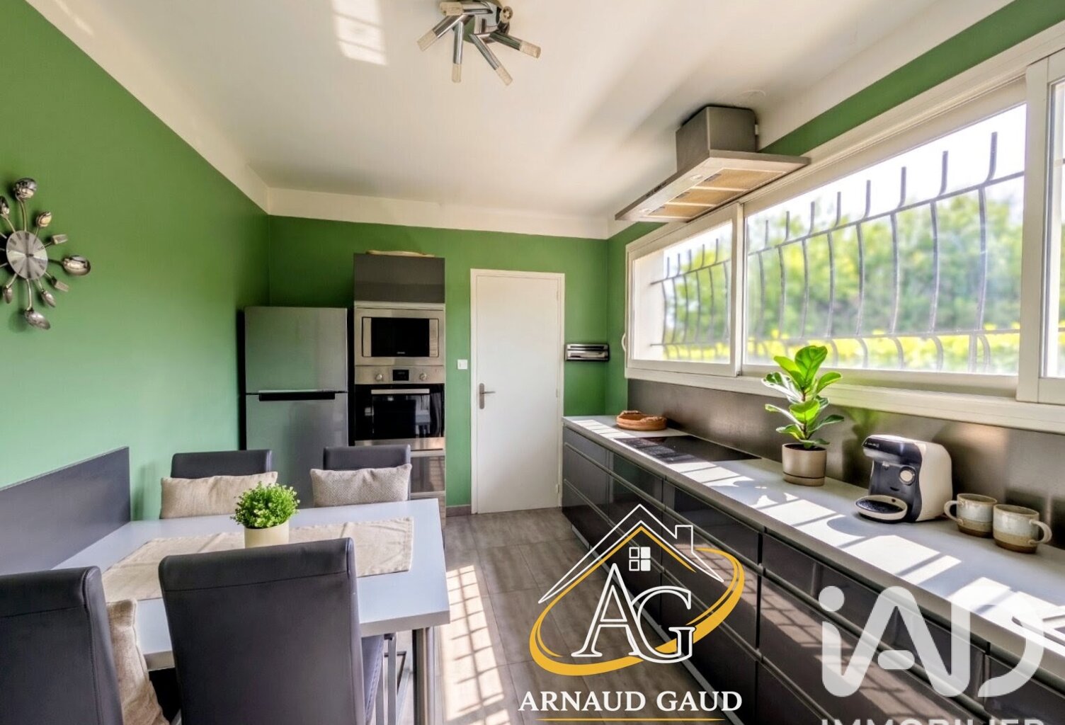 Vente Maison/villa 8 pièces — photo 1
