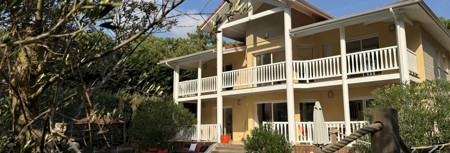 Maison 8 Pièces 184 m² à vendre à Lacanau (33680)