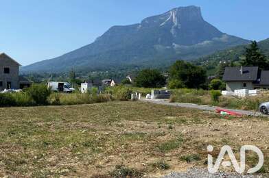 Terrain  225000 €